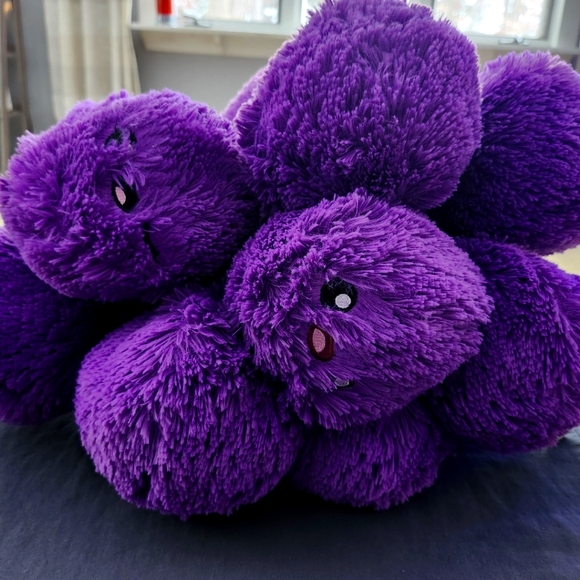 Grape Pillow - Picture 3 of 3